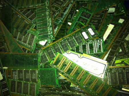 Componentes Retirados de REEE - Memórias